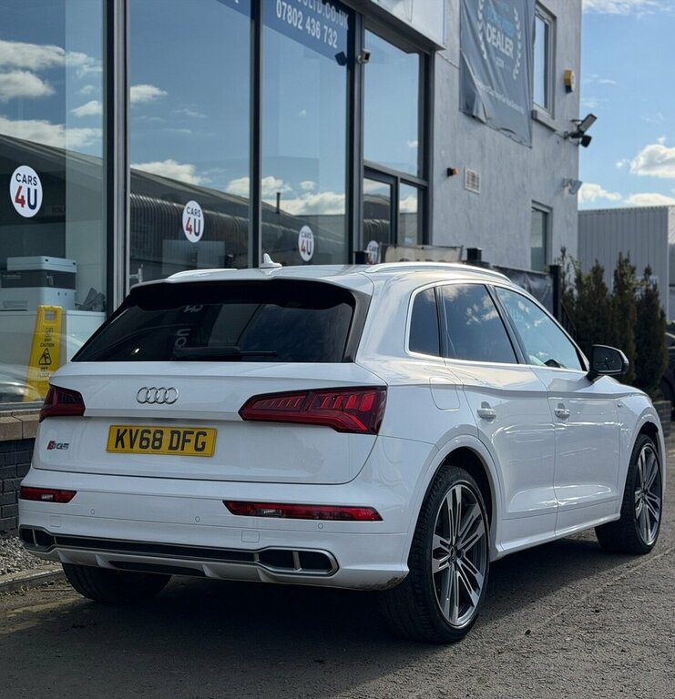 Audi SQ5 3L Null KV68DFG White #4