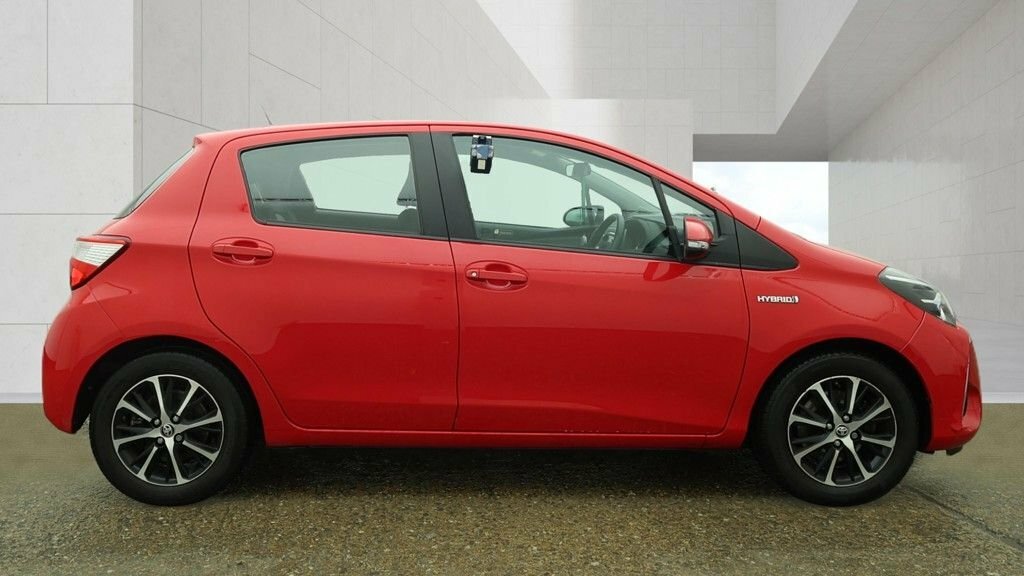 Toyota Yaris 1L Icon Tech VK19FPA Red #5
