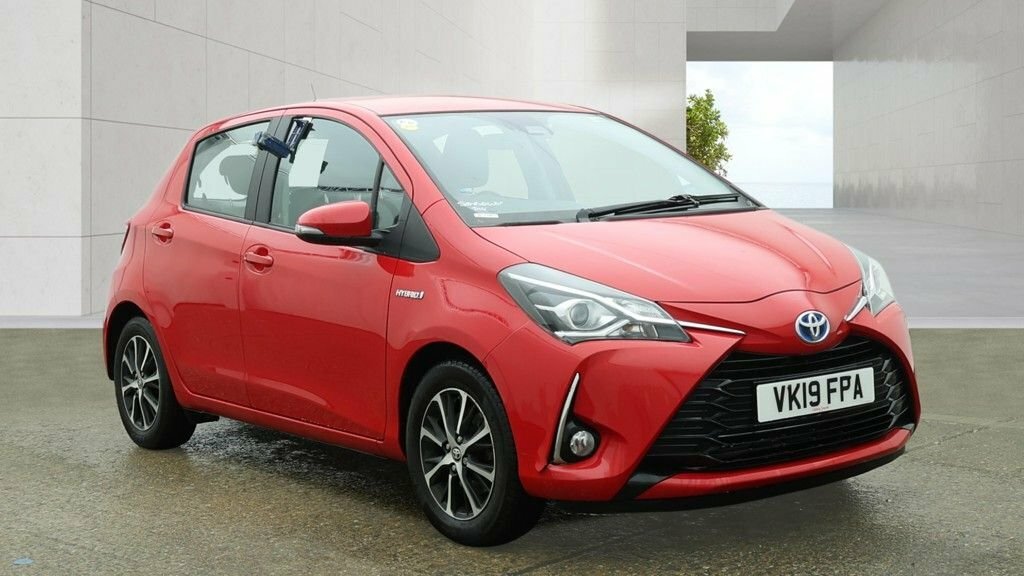 Toyota Yaris 1L Icon Tech Red