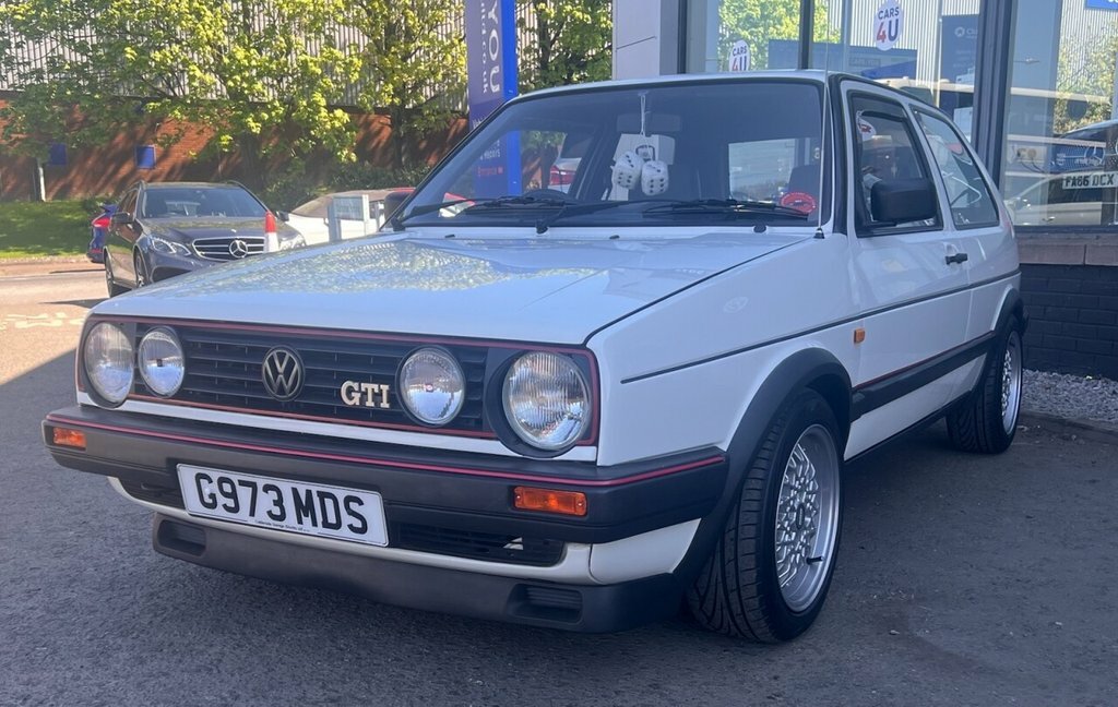 Volkswagen Golf Hatchback White #2