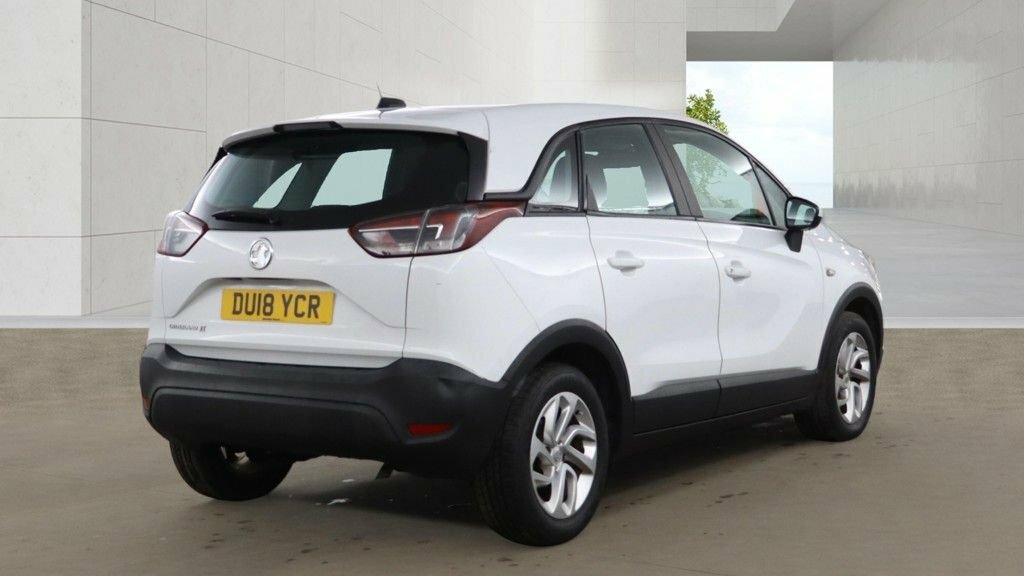 Vauxhall Crossland X 1.2L Se DU18YCR White #4