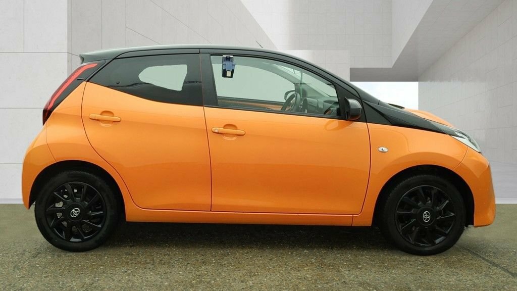 Toyota Aygo 1L X-cite RY19SKV Orange #5