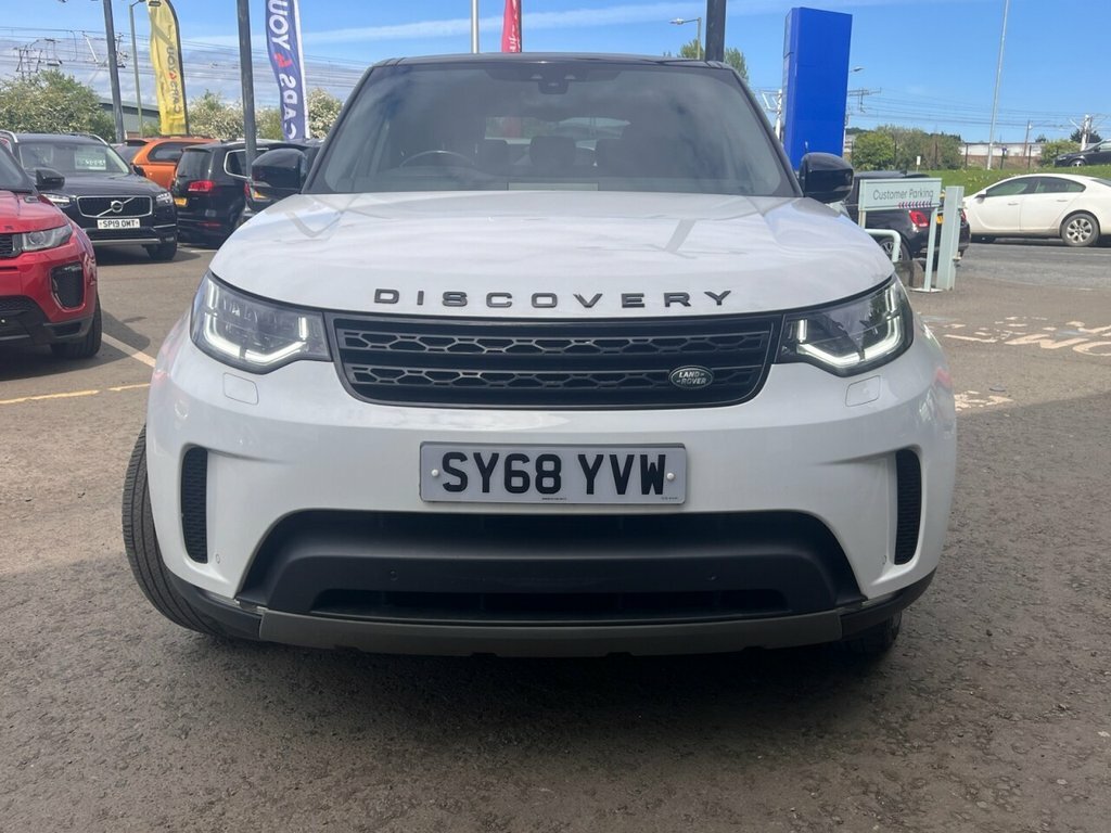 Land Rover Discovery 3L Se SY68YVW White #3