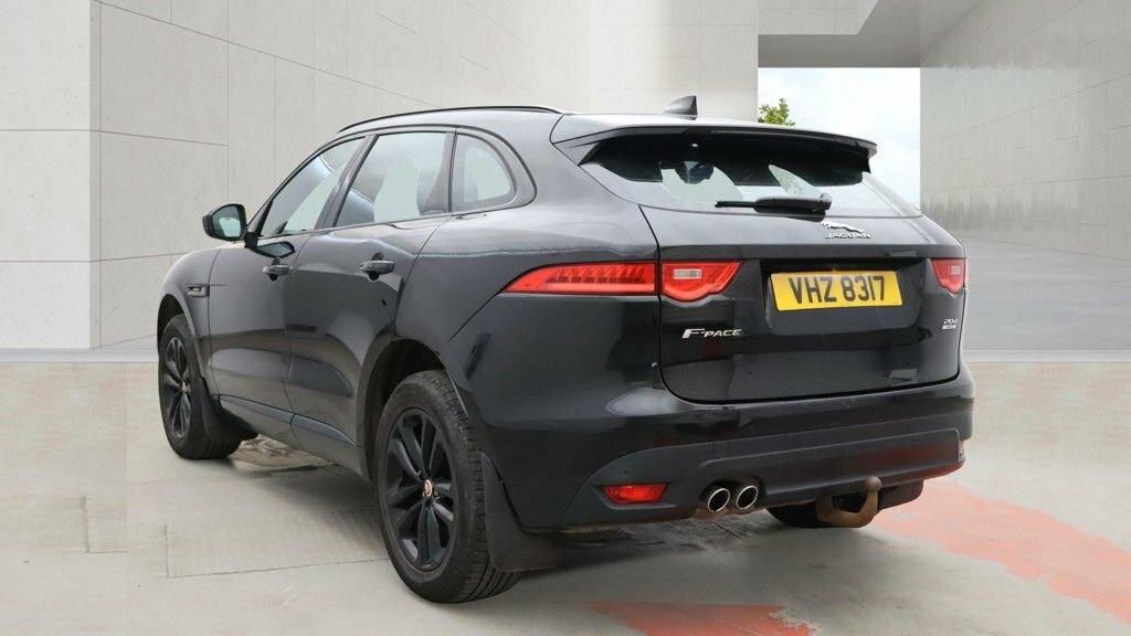 Jaguar F-Pace 2L R-sport VHZ8317 Black #2