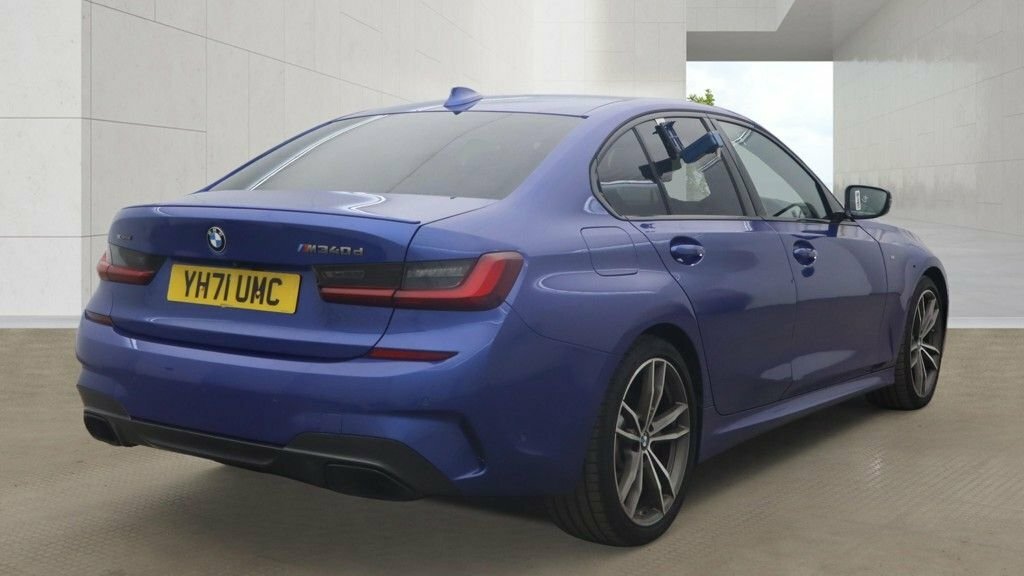BMW 3 Series 3L Null YH71UMC Blue #4