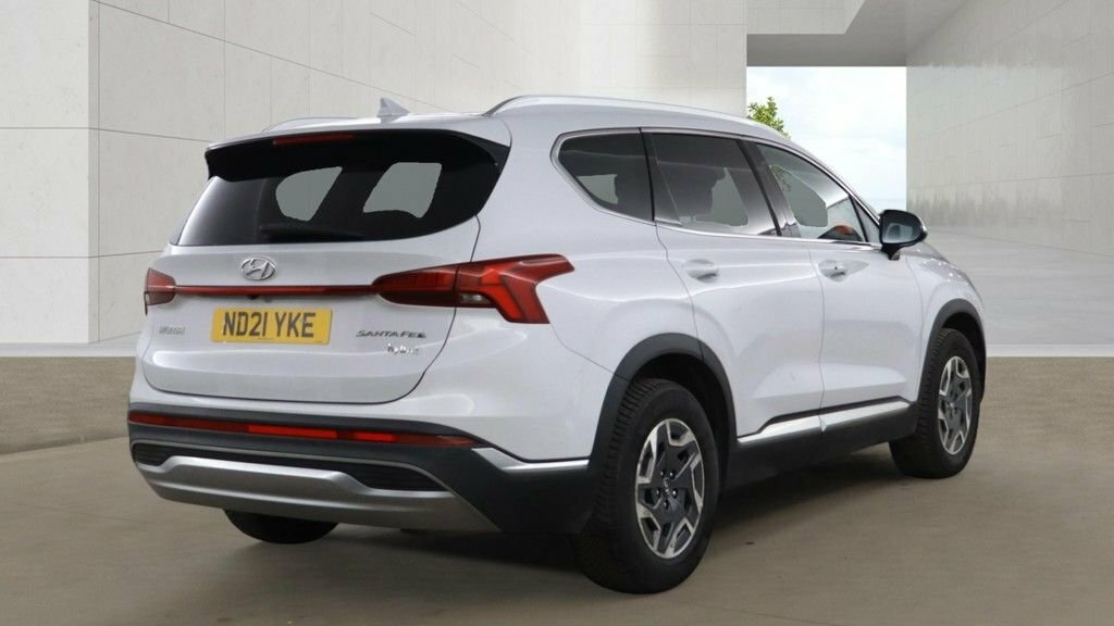 Hyundai Santa Fe 1.6L Premium ND21YKE White #4