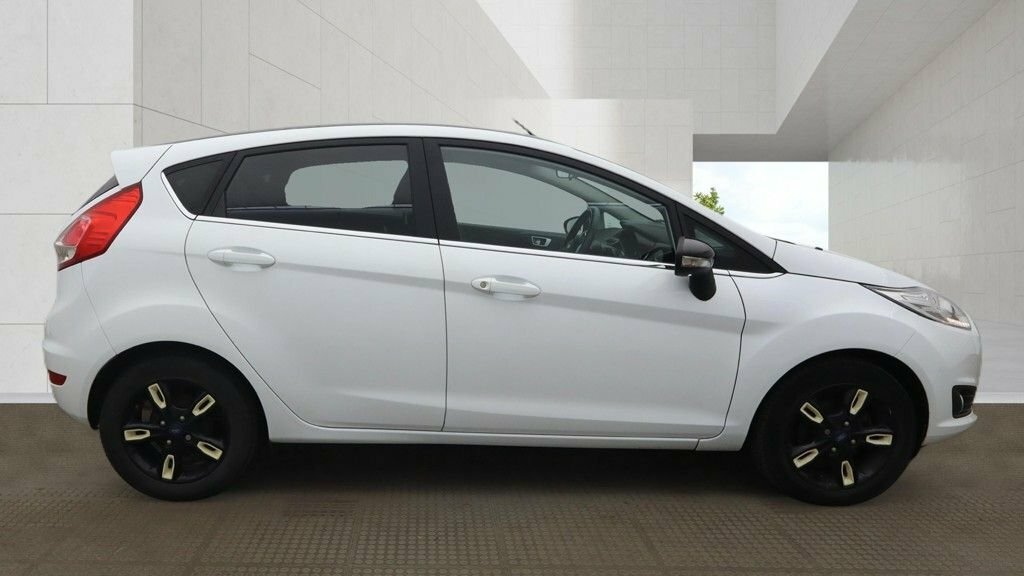 Ford Fiesta 1L Zetec White Edition SJ16DGK White #5