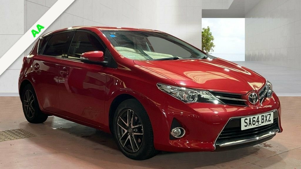 Toyota Auris 1.6L Icon Plus Red
