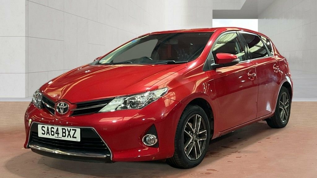Toyota Auris 1.6L Icon Plus Red #2