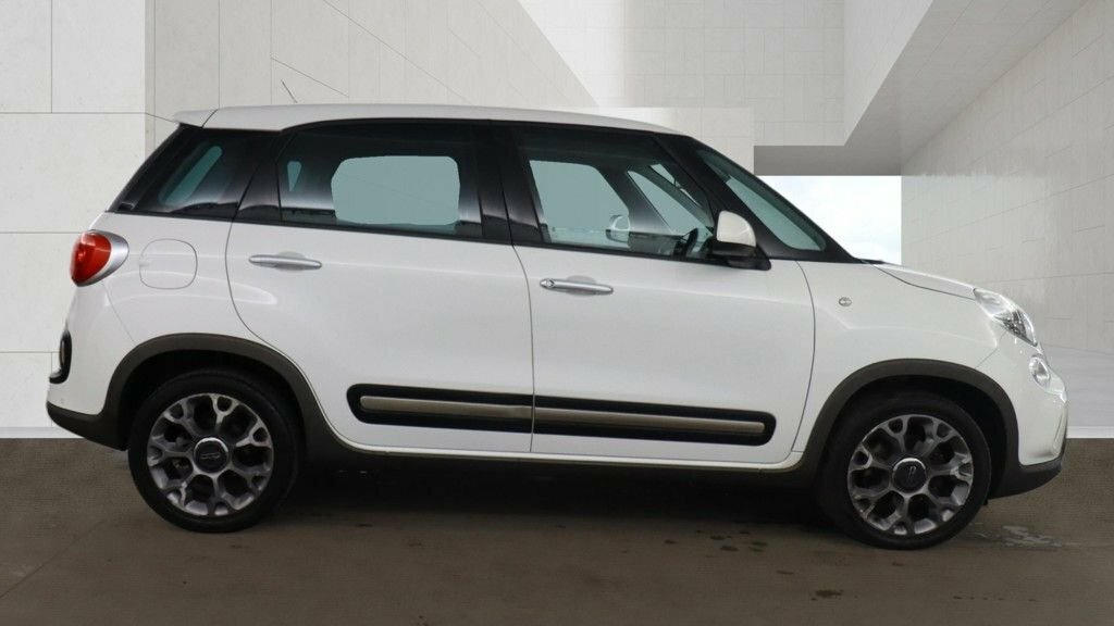 Fiat 500L 1.3L Trekking White #5