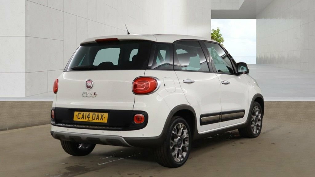 Fiat 500L 1.3L Trekking White #4