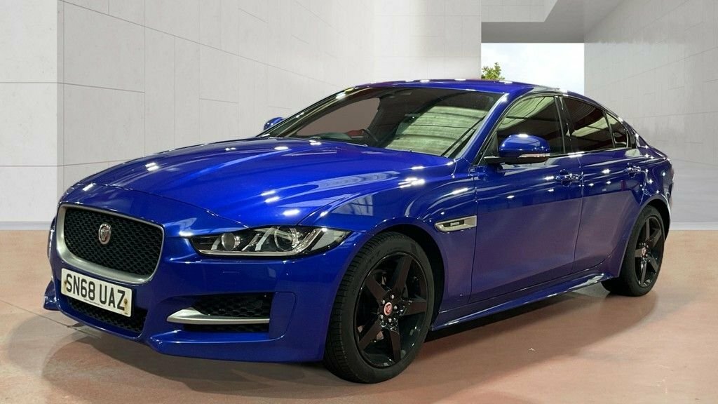Jaguar XE 2L R-sport Blue