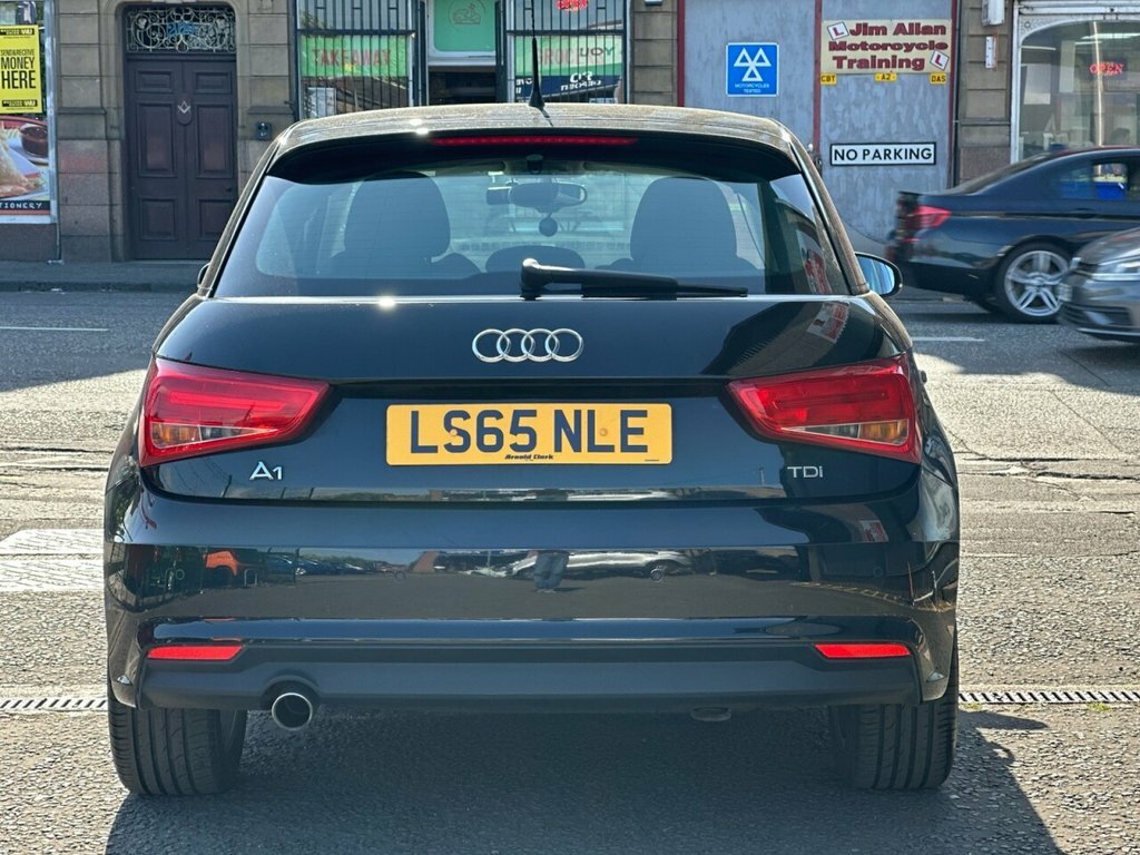 Audi A1 1L Sport Black #6