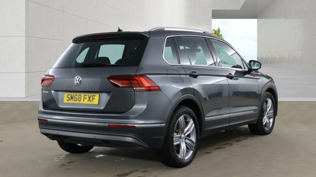 Volkswagen Tiguan 2L Sel SM68FXF Grey #4