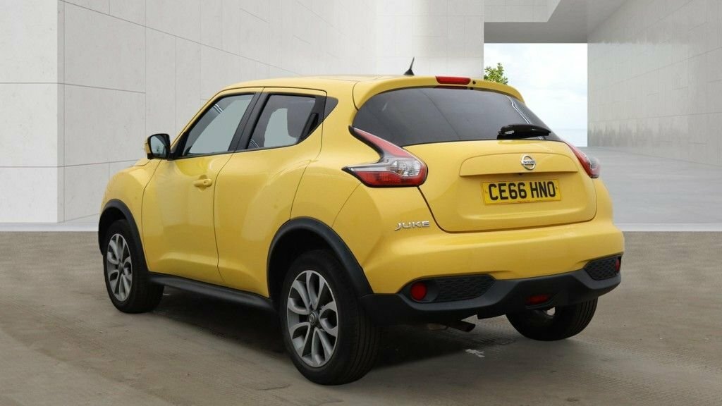 Nissan Juke 1L Tekna CE66HNO Yellow #3