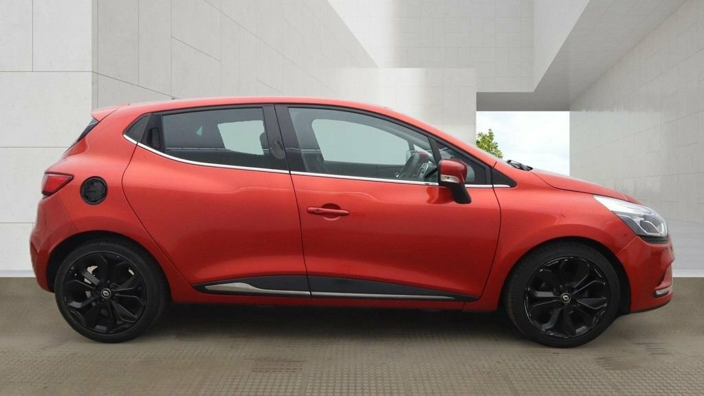 Renault Clio 0.9L Iconic SH18ORG Red #5