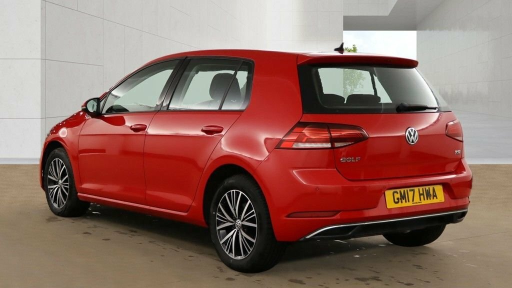 Volkswagen Golf 1L Se GM17HWA Red #3