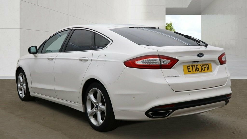 Ford Mondeo 2L Titanium ET16XFR White #3