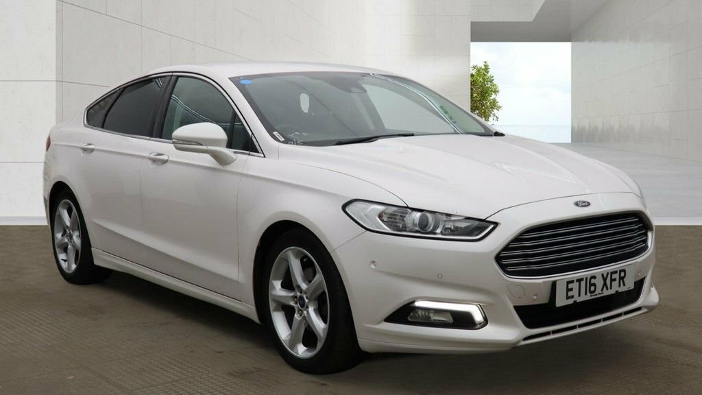 Ford Mondeo 2L Titanium White