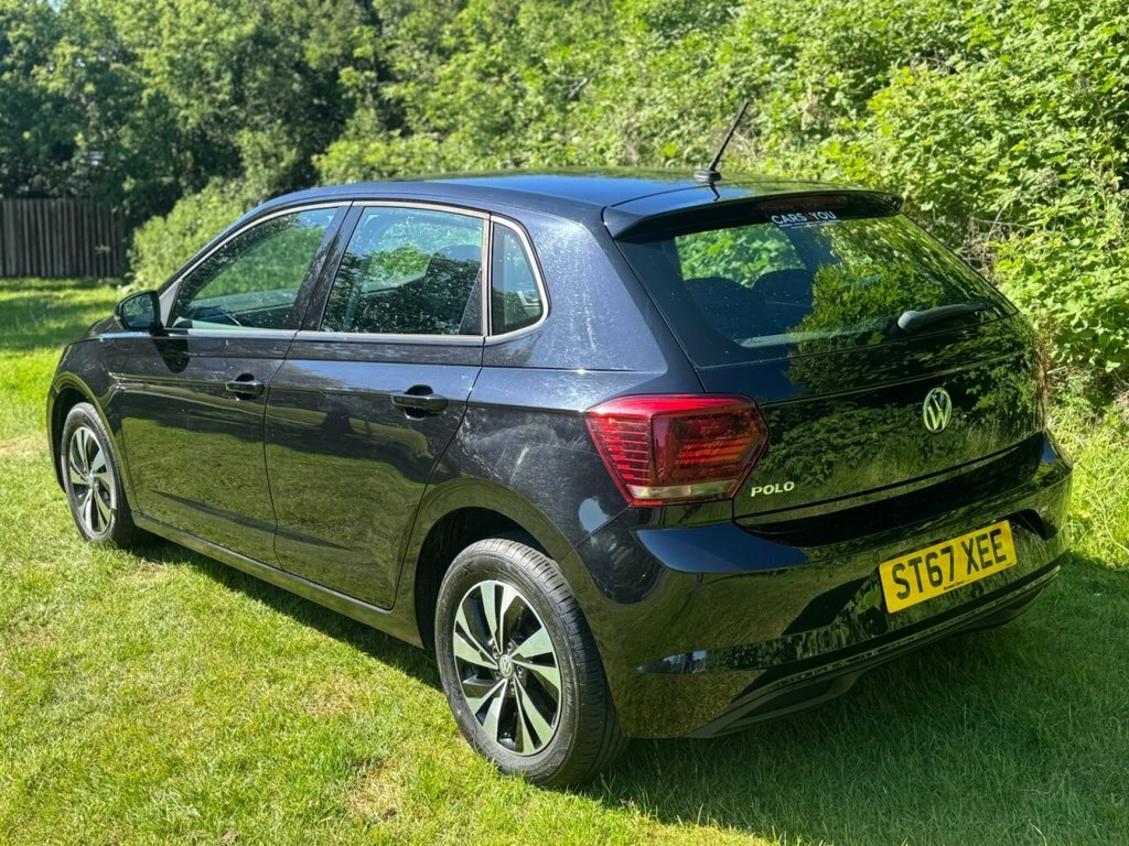 Volkswagen Polo 1L Se ST67XEE Black #4