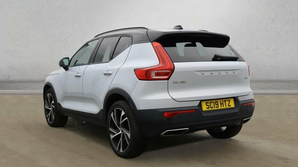 Volvo XC40 2L R-design Pro SC19HTZ Silver #3