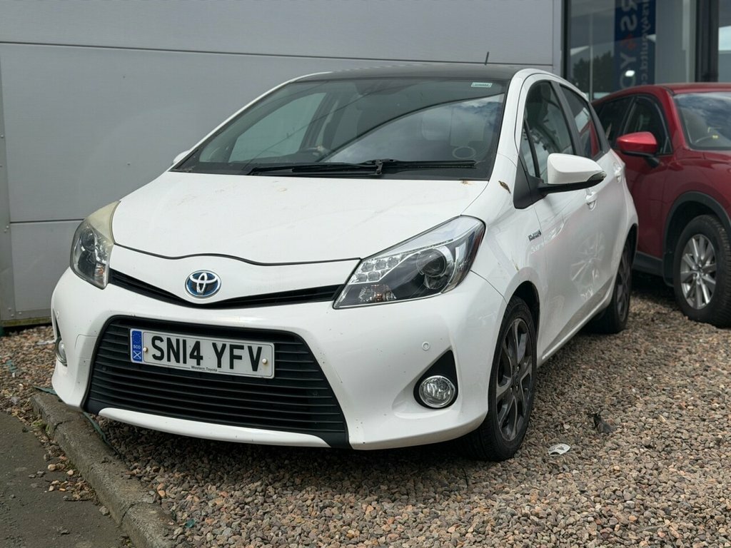 Toyota Yaris 1.5L Trend SN14YFV White #4