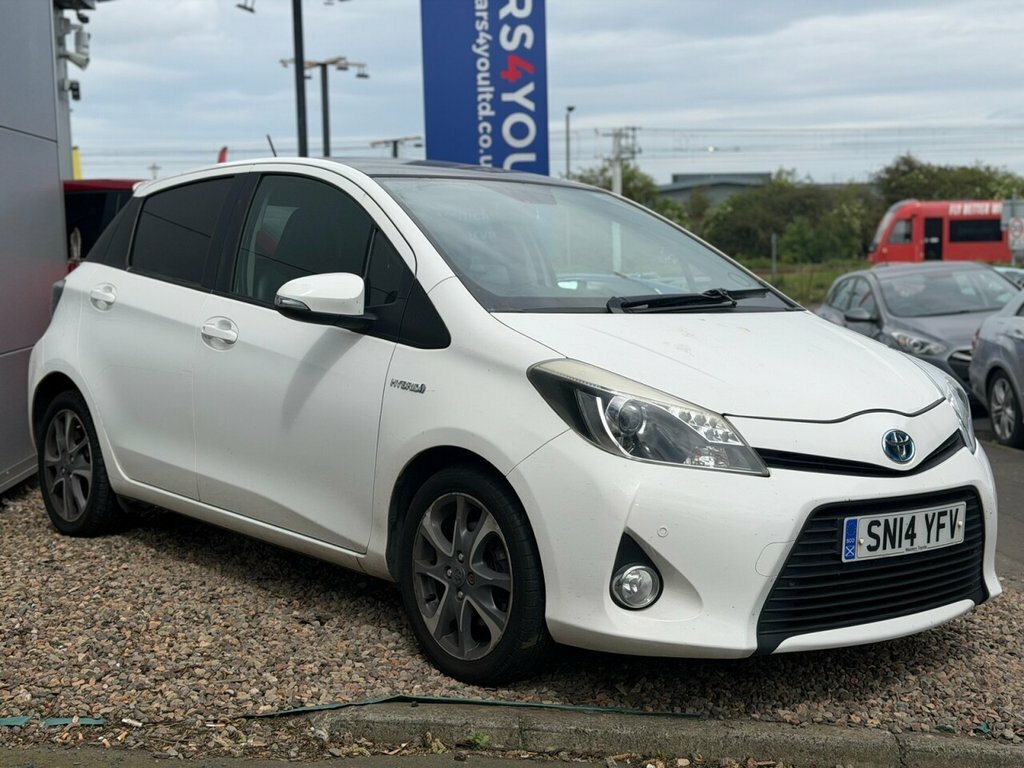 Toyota Yaris 1.5L Trend SN14YFV White #3