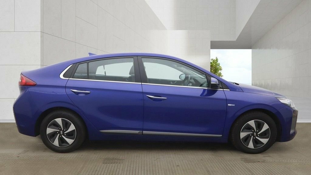 Hyundai Ioniq 1L Premium Blue #5