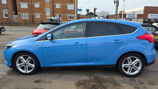 Ford Focus 1.5T Ecoboost Titanium Hatchback Blue #6