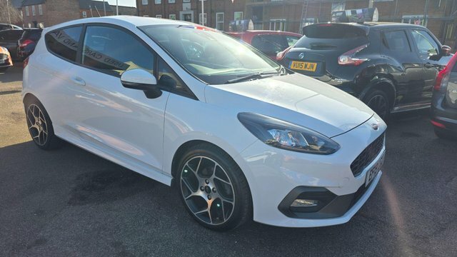 Ford Fiesta 1.5T Ecoboost St-2 Hatchback Eur White