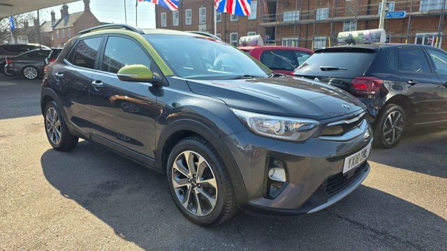 Kia Stonic 1.0 T-gdi First Edition Suv Euro Grey
