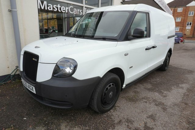 LEVC VN5 31Kwh City Panel Van Plug-in Hybrid Aut White #3