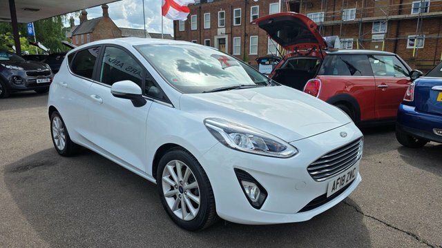Ford Fiesta 1.0T Ecoboost Titanium Euro 6 Ss White
