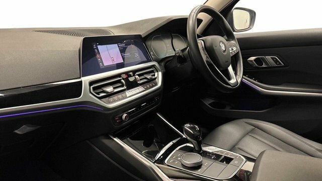 BMW 3 Series 2.0 318D Mht Se Saloon Hybrid Euro AO70ZYX Blue #5