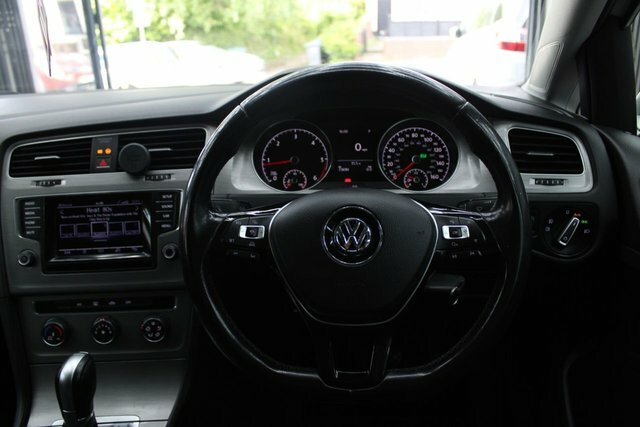 Volkswagen Golf 1.6 Tdi Bluemotion Tech Match Hatchback KX15VHE White #4