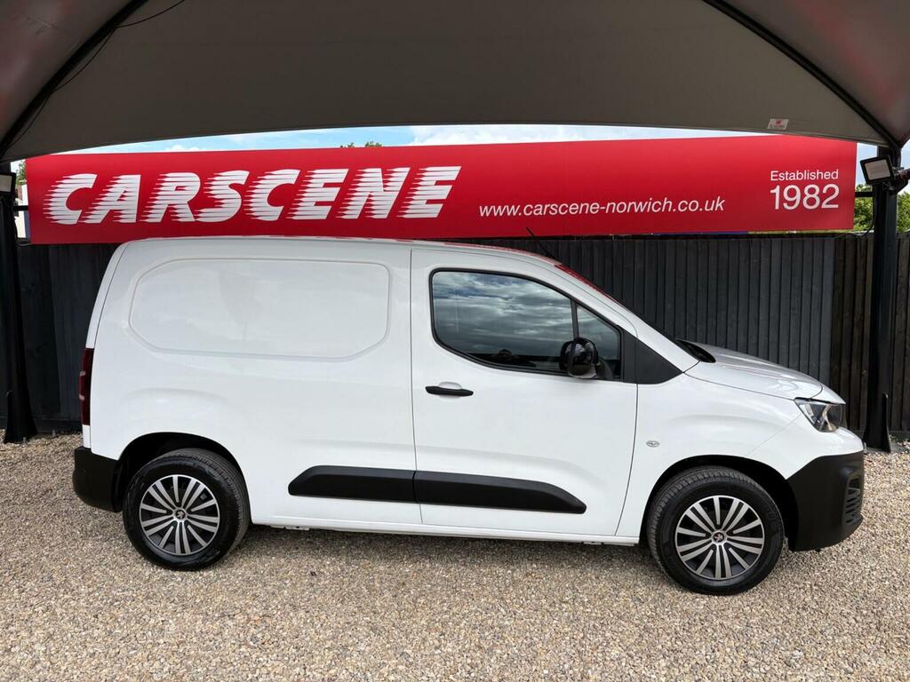 Peugeot Partner Panel Van 1.5 Bluehdi 1000 Professional Premium St White