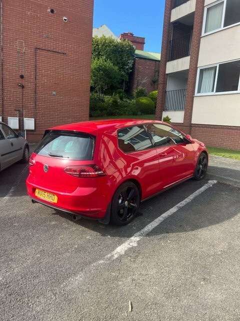 Volkswagen Golf 2.0 Golf Gti Red