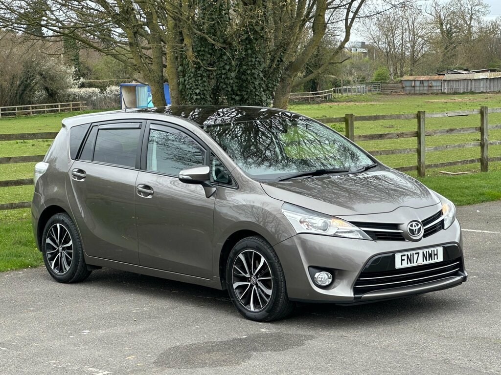 Toyota Verso 1.8 V-matic Design Multidrive S Euro 6 7 Seat Brown #6
