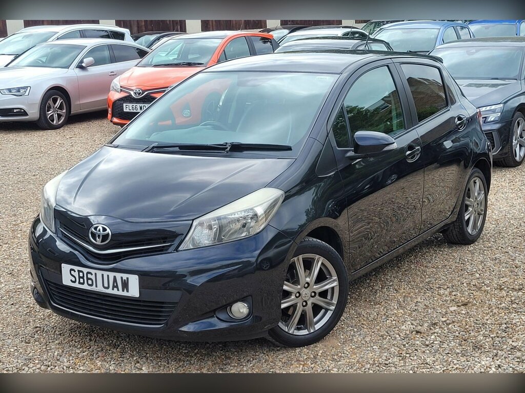 Toyota Yaris 1.33 Dual Vvt-i Sr Euro 5 SB61UAW Black #2