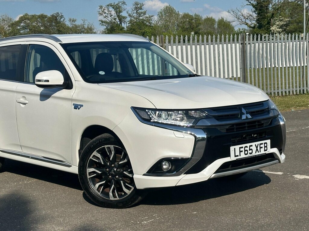 Mitsubishi Outlander 2.0H 12Kwh Gx3h Cvt 4Wd Euro 6 Ss White #2