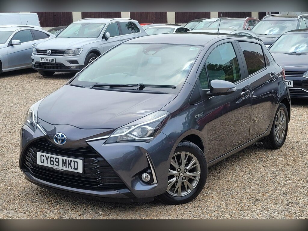 Toyota Yaris 1.5 Vvt-h Icon E-cvt Euro 6 Ss GY69MKD Grey #2