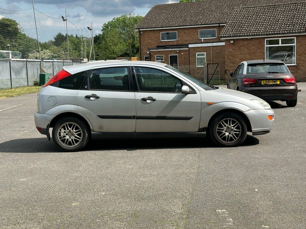 Ford Focus 1.6I 16V LX Blue #7