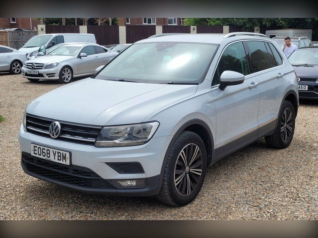 Volkswagen Tiguan 2.0 Tdi Se Navigation Dsg 4Motion Euro 6 Ss EO68YBM Silver #2