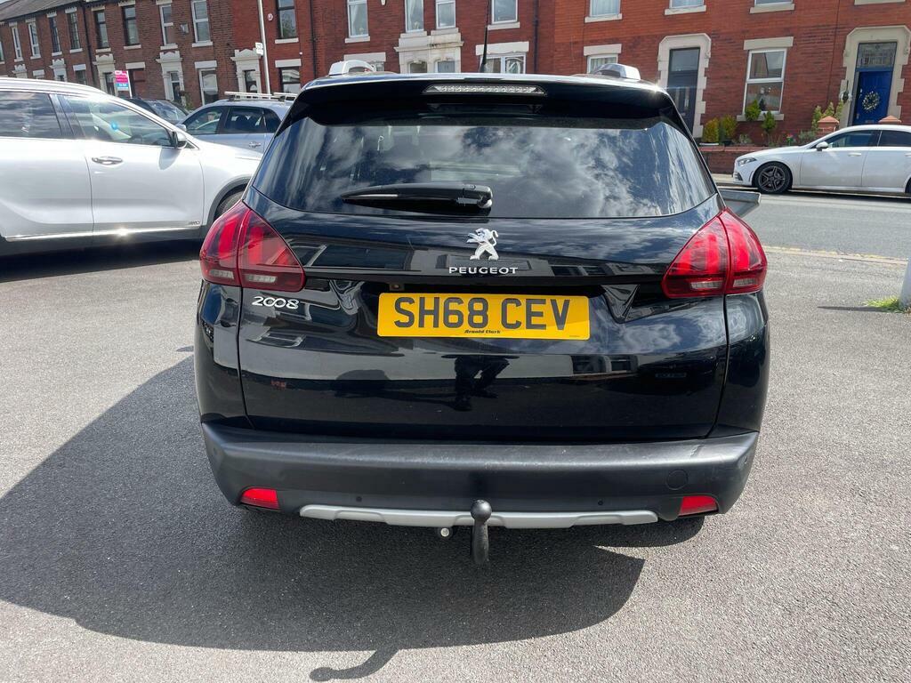 Peugeot 2008 1.2 Puretech Allure Premium Suv SH68CEV Black #6