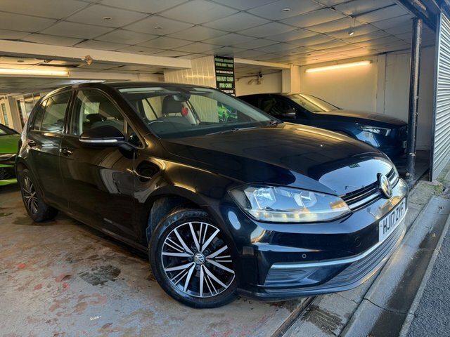 Volkswagen Golf 1.6 Tdi Bluemotion Tech Se Nav Euro 6 S S Black