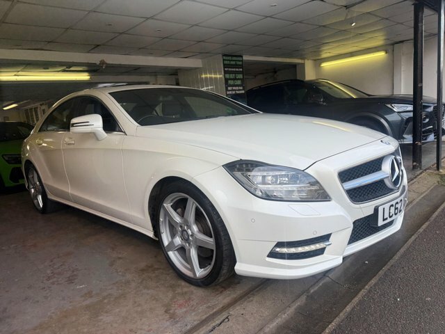 Mercedes-Benz CLS 3.0 Cls350 Cdi V6 Blueefficiency Amg Sport Coupe G White #3