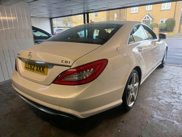 Mercedes-Benz CLS 3.0 Cls350 Cdi V6 Blueefficiency Amg Sport Coupe G White #6