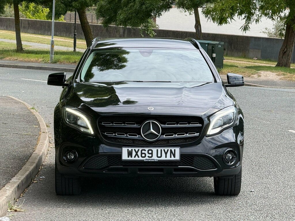 Mercedes-Benz GLA Class 1.6 Gla180 Gpf Urban Edition Suv 7G-dct WX69UYN Black #4