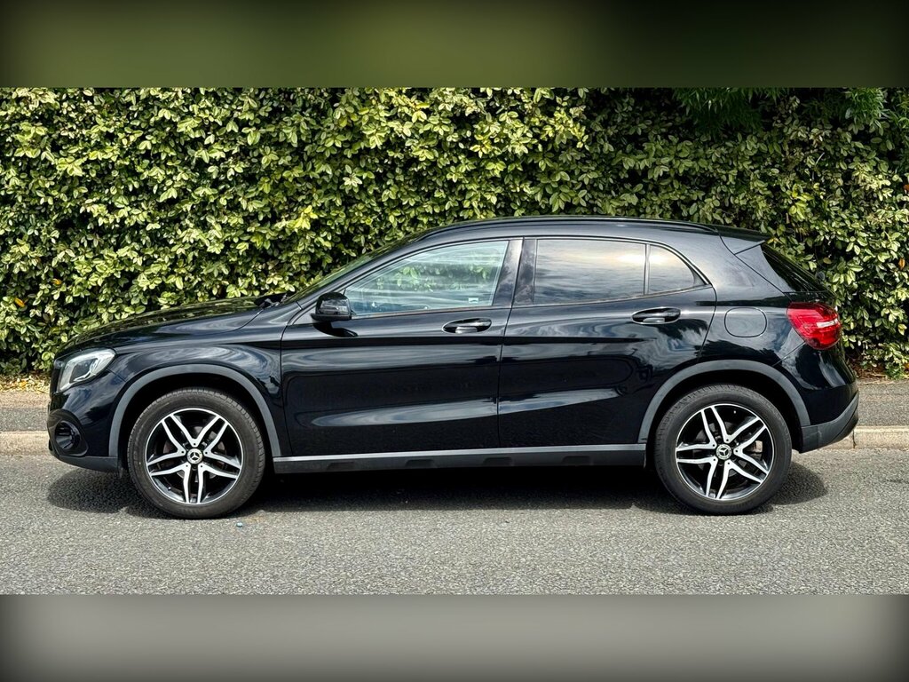 Mercedes-Benz GLA Class 1.6 Gla180 Gpf Urban Edition Suv 7G-dct WX69UYN Black #6