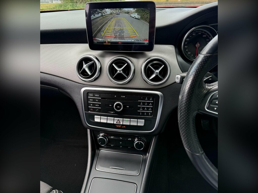 Mercedes-Benz GLA Class 1.6 Gla180 Urban Edition Suv 7G-dct Eur LP68UFC Red #6